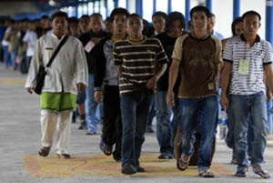 Ratusan TKI Ilegal NTT Kantongi KTP Riau